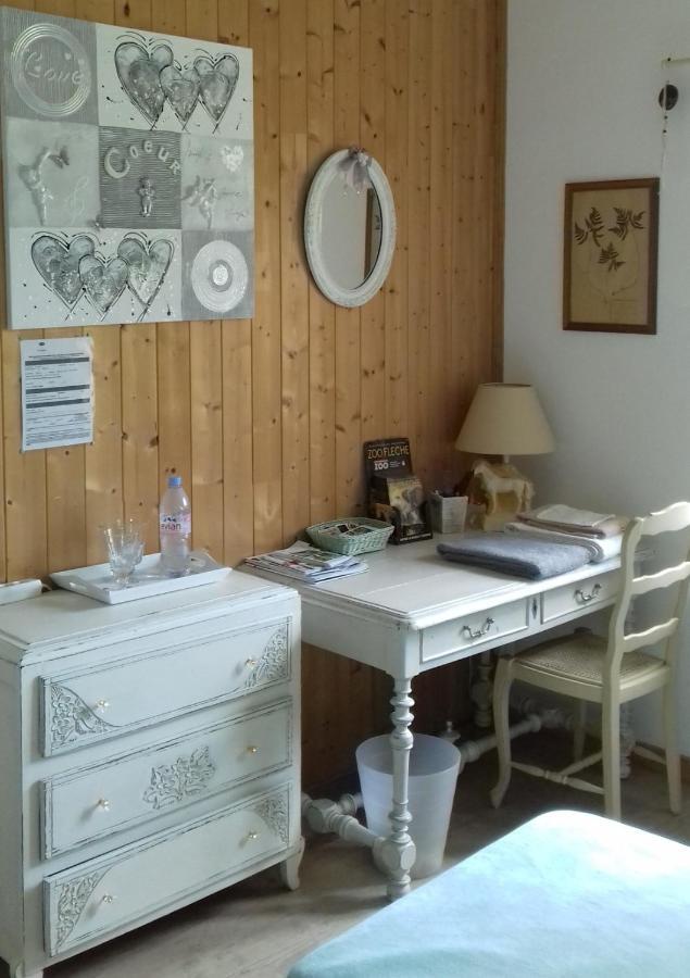 Chambre d'hôte en Vallée du Loir - Elevage des Rosiers Bazouges-sur-le-Loir Extérieur photo
